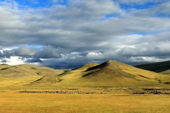 8 Day Great Gobi and Central Mongolia - Day 2 Yolyn Am in Gobi Gurvansaikhan: A Gorge Called Lammergeier Valley