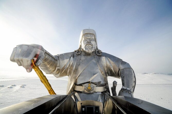 Genghis Khan Statue Tour: 3-Hour Ticket Included - Zaisan Memorial viewpoint and Naran Tuul Market: a good contrast