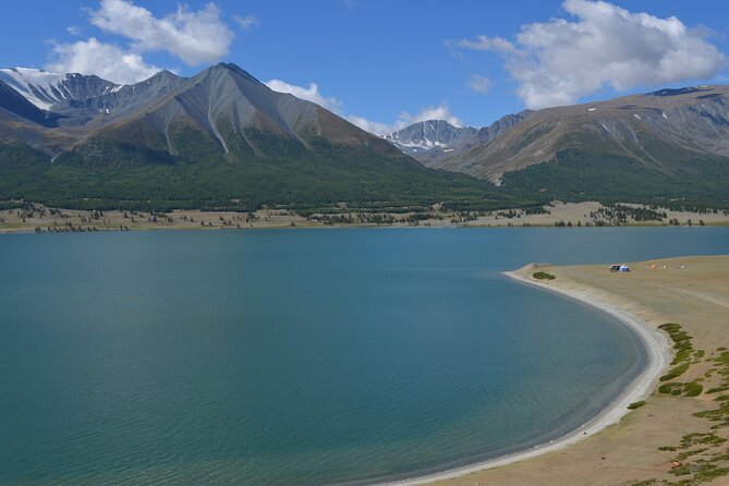 Mongolia Trekking Tour in the Altai Tavan Bogd National Park - Day 7: Meet the driver, swim time, Biluu Hill, and Khoton Lake