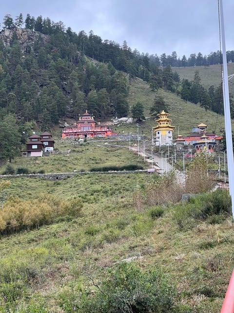 Sacred Landscapes: Exploring Aglag Buteel - Lunch with your guide: the underrated part that makes the visit easier
