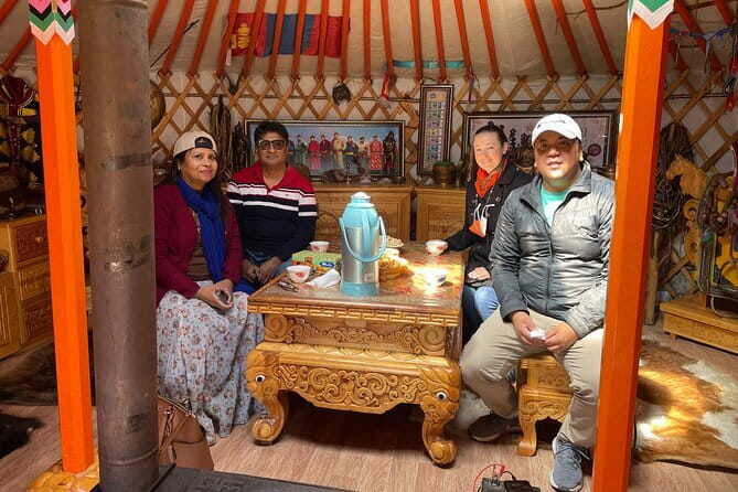 Semi-Gobi and Kharkhorum overnight private trip - Lunch with the nomadic family, then an overnight in a ger