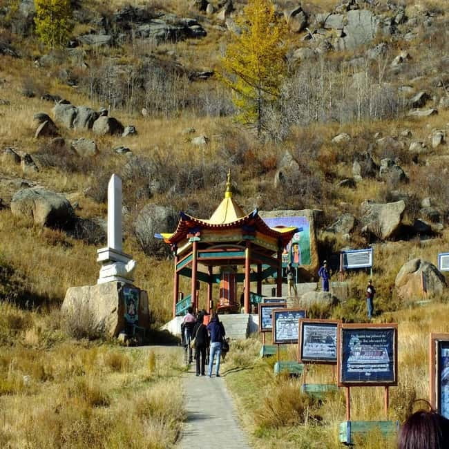 Ulaanbaatar: Chinggis Khaan Statue and Turtle Rock Day Tour - Tips that make your day smoother (and photos easier)