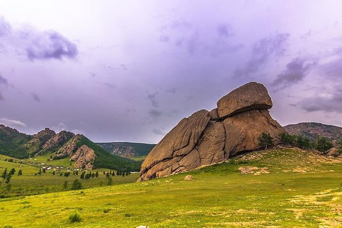 Wildlife Watching Day Tour at Hustai National Park - Wildlife Watching With Binoculars: How to Use Them Without Overthinking